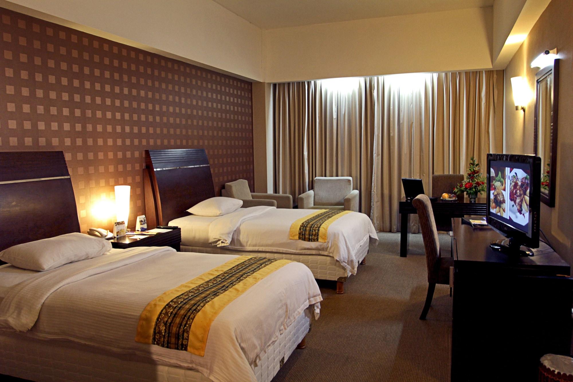 Grand Elite Hotel Pekanbaru Esterno foto