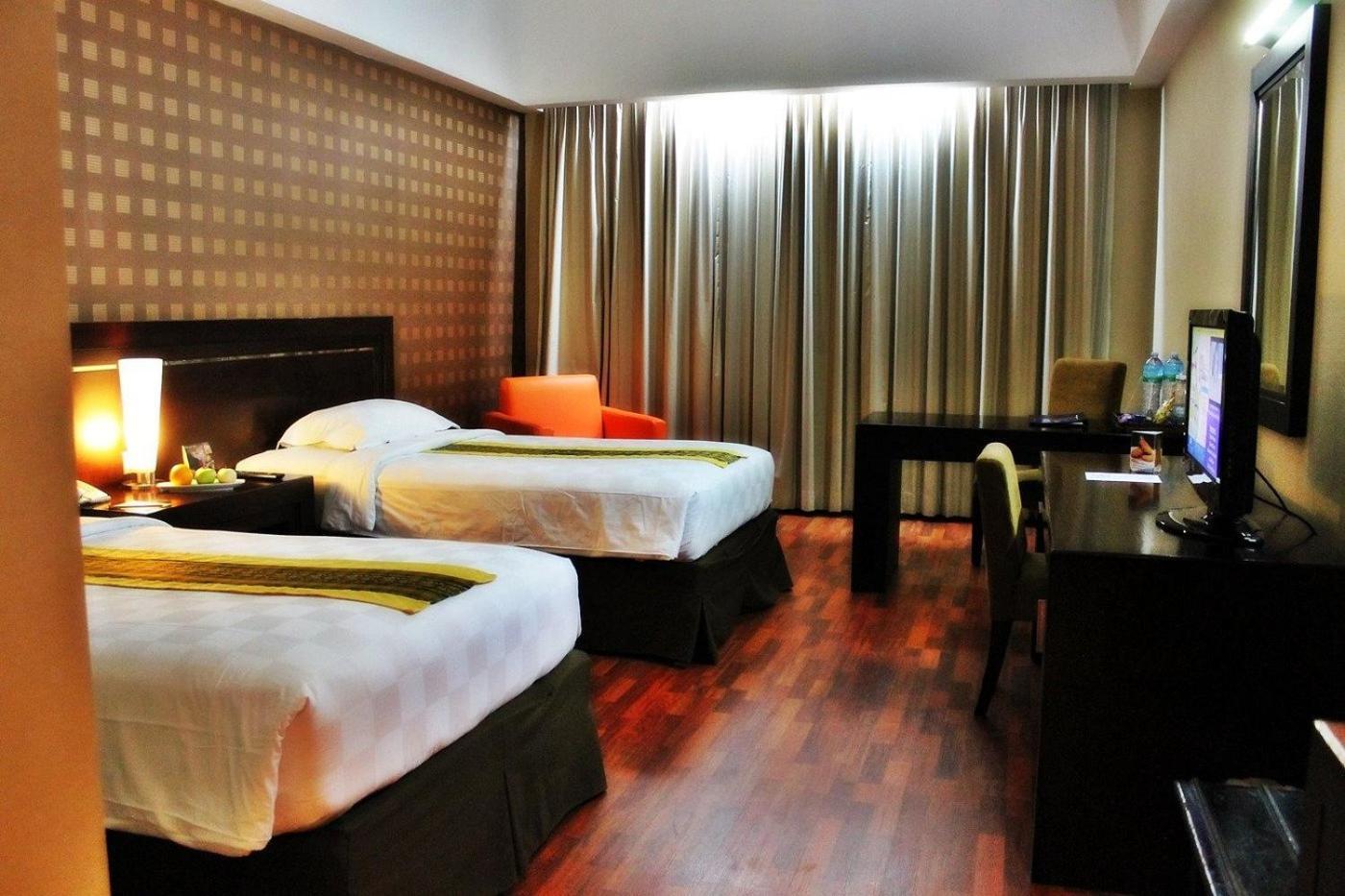 Grand Elite Hotel Pekanbaru Esterno foto